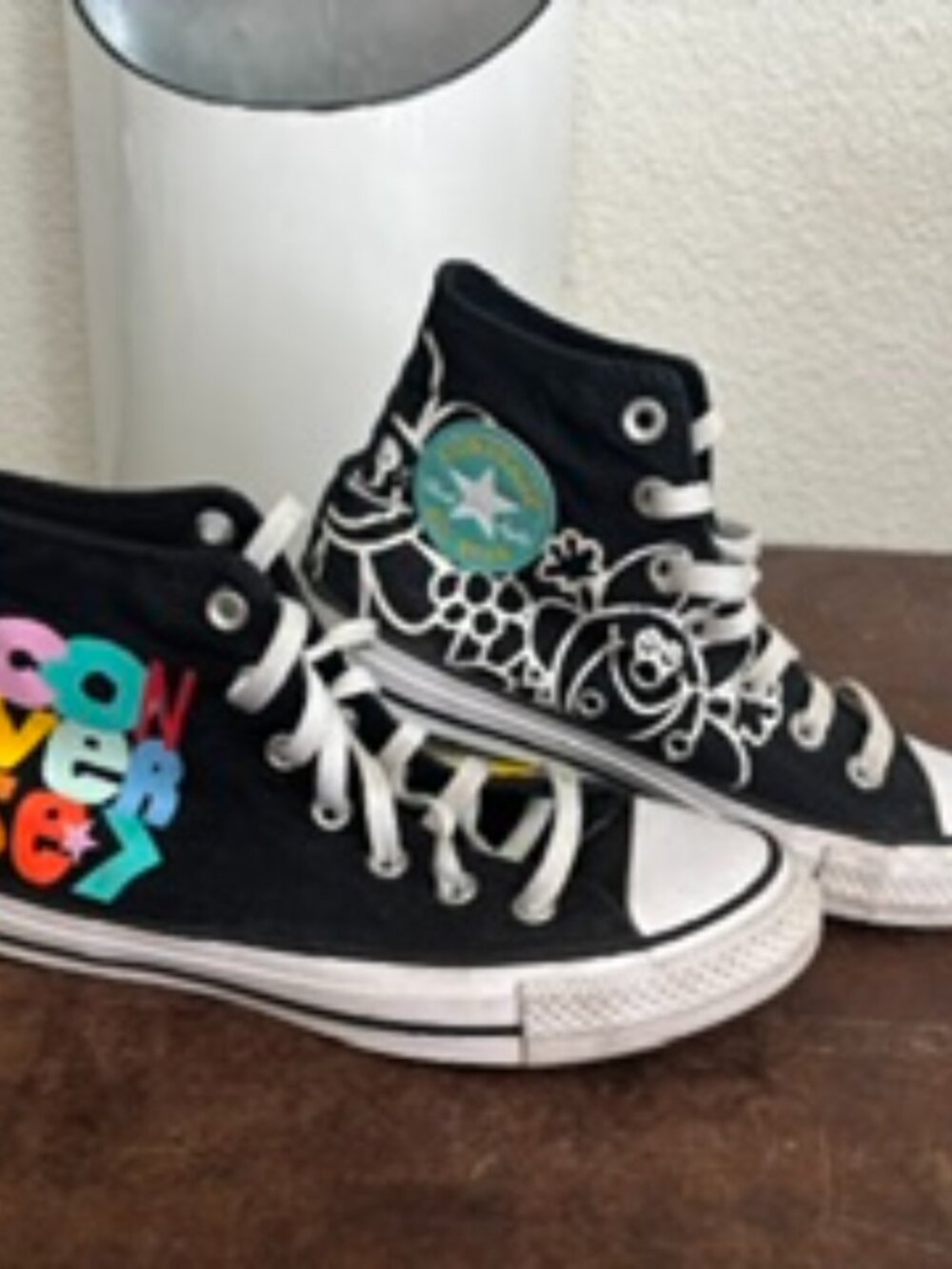 Converse "Happy Faces" High tops Size Mens 5/Womens 7